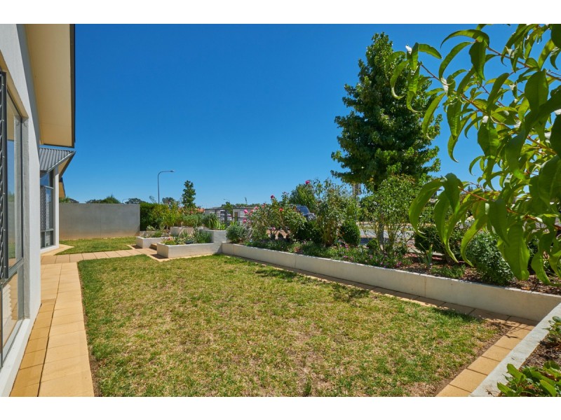 26 Mary Gillespie Avenue, Gungahlin ACT 2912