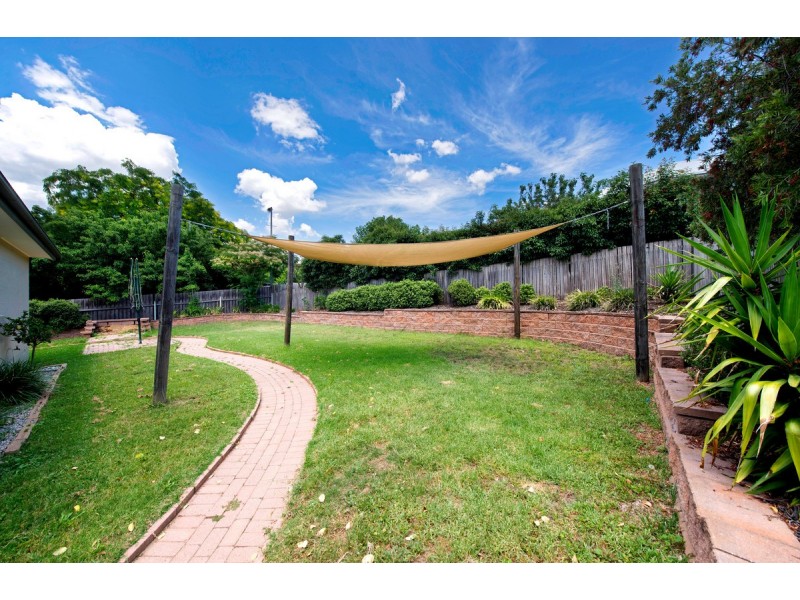 12 Callaway Crescent, Gordon ACT 2906