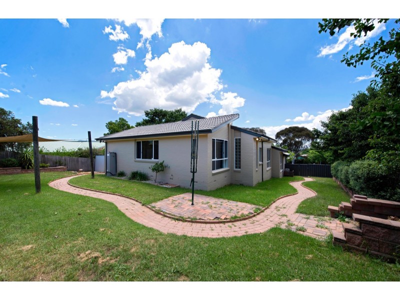 12 Callaway Crescent, Gordon ACT 2906