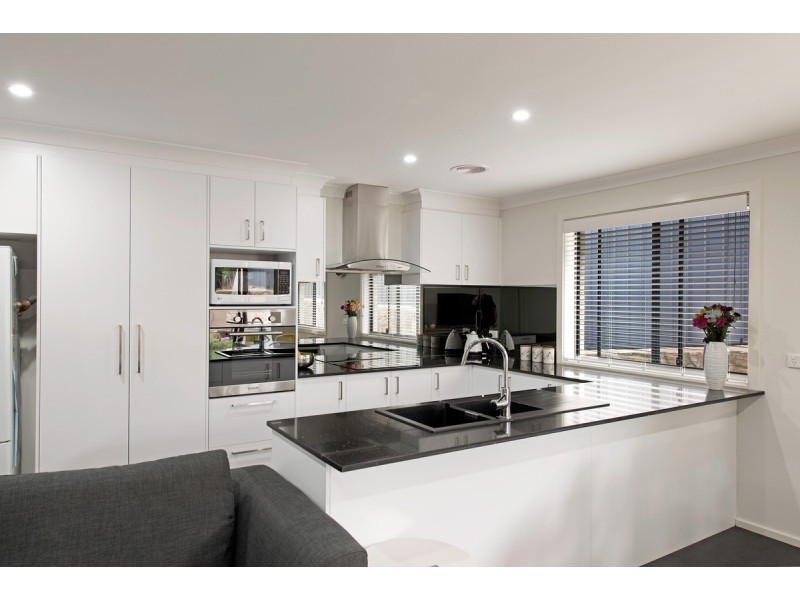 41 Anakie Court, Ngunnawal ACT 2913