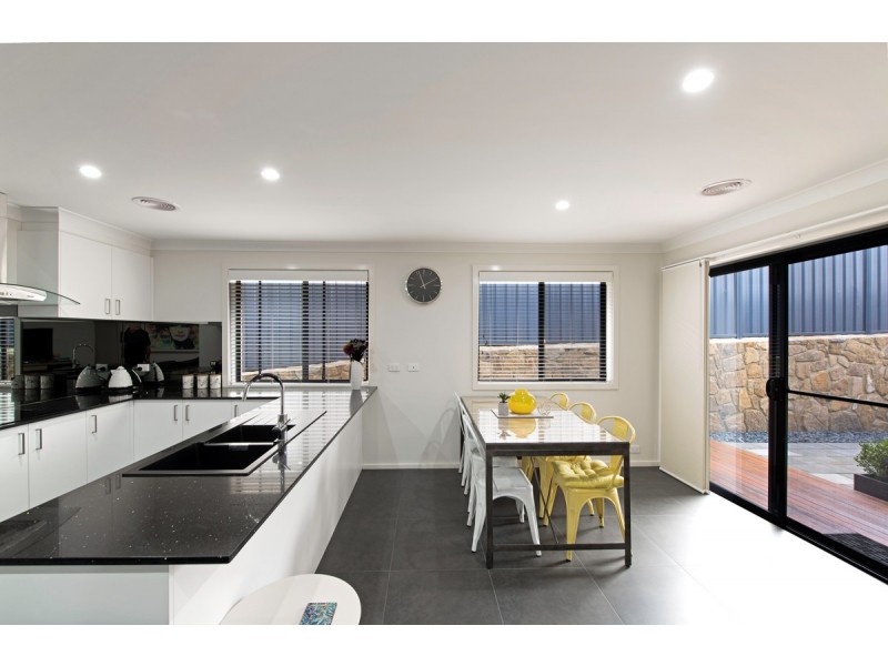 41 Anakie Court, Ngunnawal ACT 2913