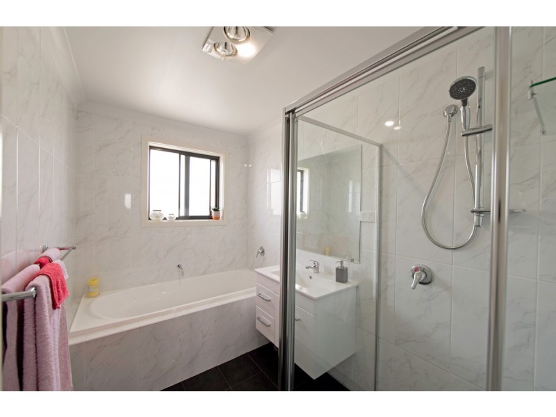 41 Anakie Court, Ngunnawal ACT 2913