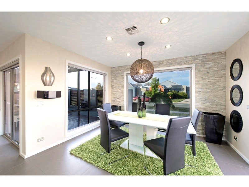 6 Ivy Kent Street, Forde ACT 2914