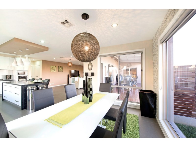 6 Ivy Kent Street, Forde ACT 2914