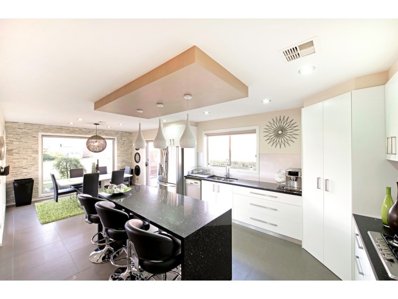 6 Ivy Kent Street, Forde ACT 2914