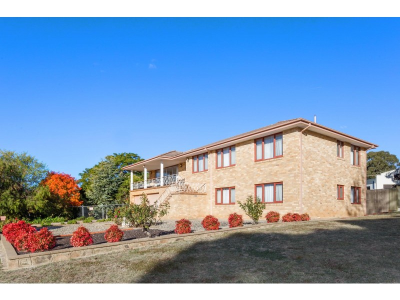 69 Mackellar Crescent, Cook ACT 2614