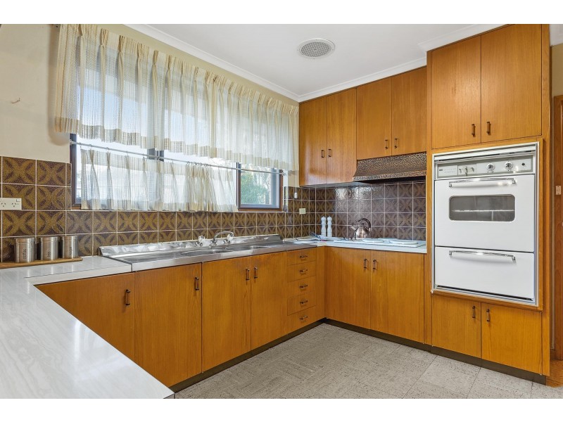 69 Mackellar Crescent, Cook ACT 2614