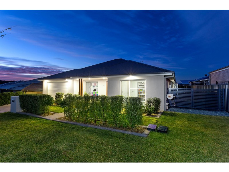 21 McTavish Street, Googong NSW 2620