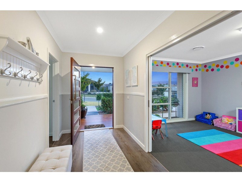 21 McTavish Street, Googong NSW 2620