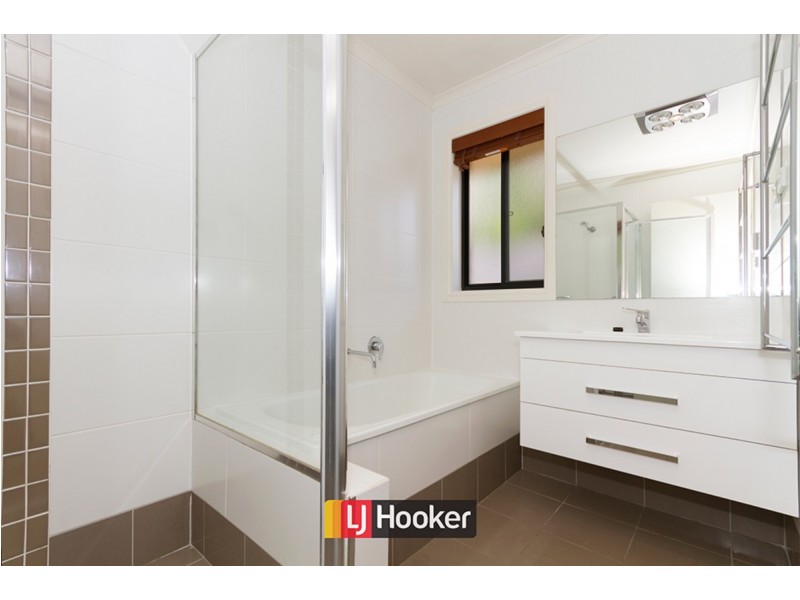 14 Pinnacles Street, Harrison ACT 2914