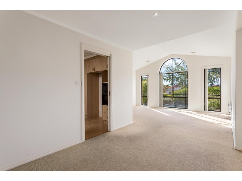 6 Bendora Crescent, Palmerston ACT 2913