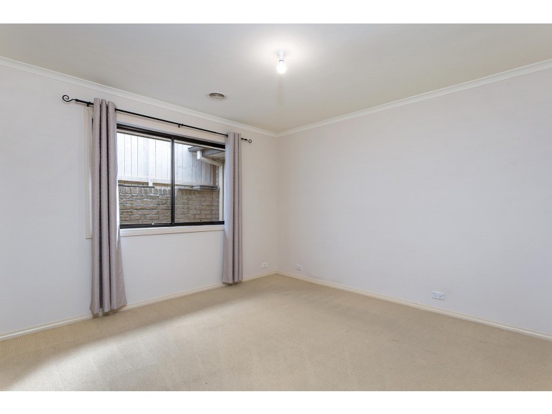 6 Bendora Crescent, Palmerston ACT 2913