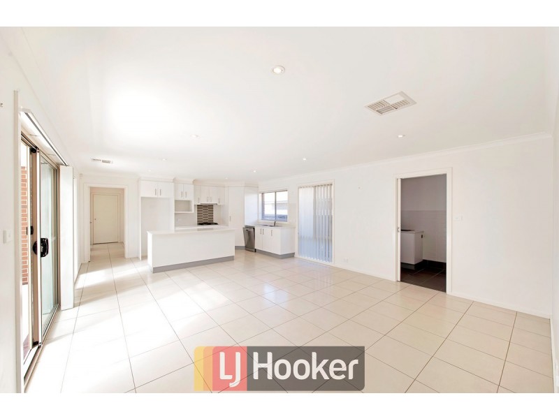 14 Walter Croker Street, Casey ACT 2913