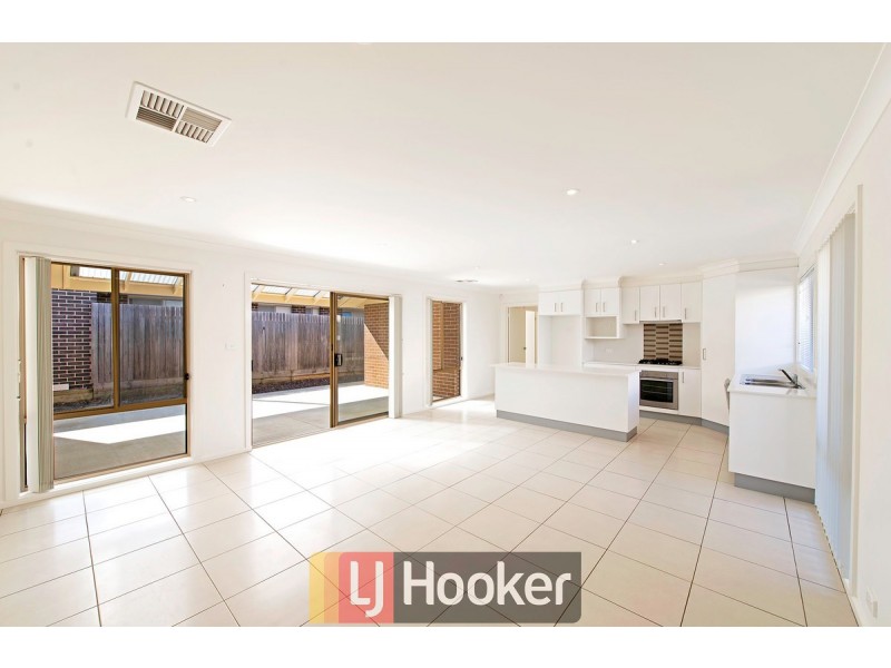 14 Walter Croker Street, Casey ACT 2913