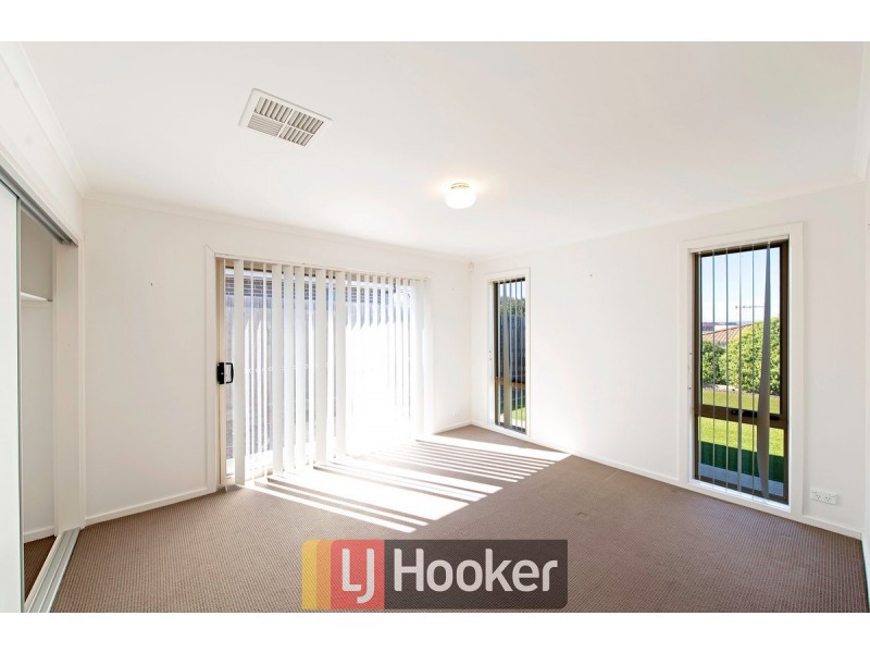 14 Walter Croker Street, Casey ACT 2913
