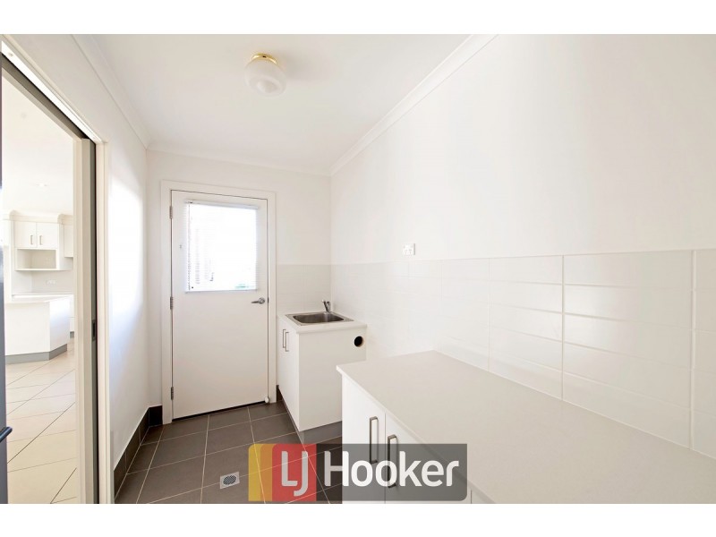 14 Walter Croker Street, Casey ACT 2913