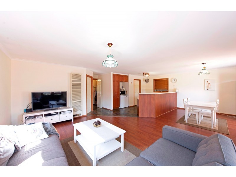 5 Grace Place, Amaroo ACT 2914