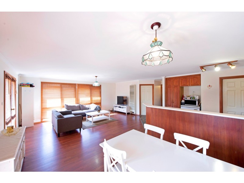 5 Grace Place, Amaroo ACT 2914