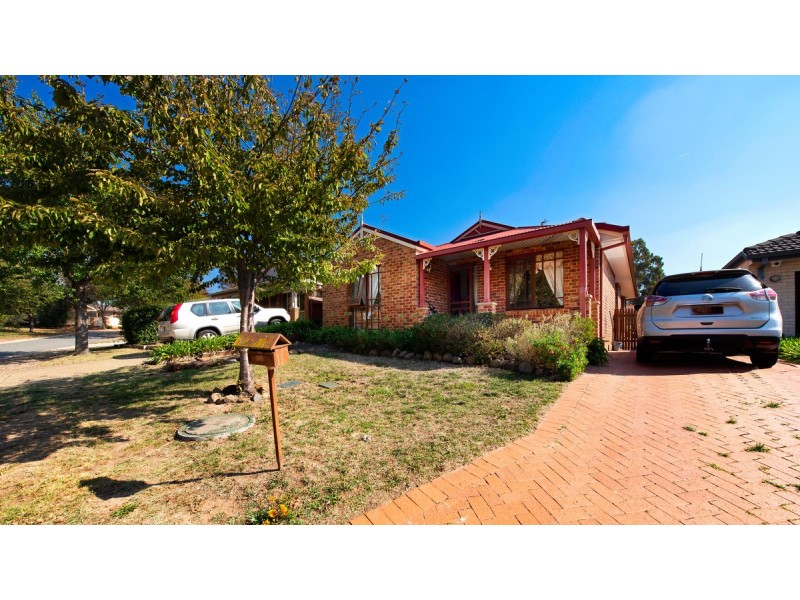 5 Grace Place, Amaroo ACT 2914