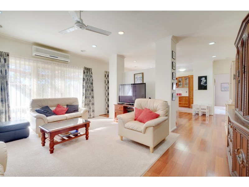 8 Evella Court, Amaroo ACT 2914