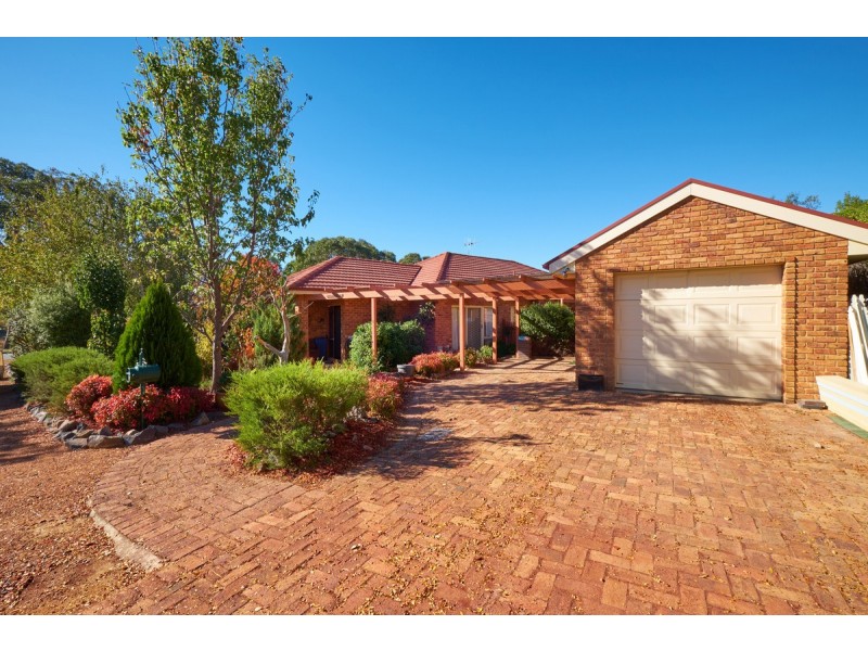 8 Evella Court, Amaroo ACT 2914