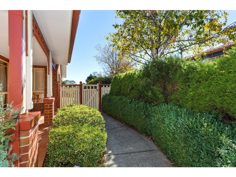 8 Aggie Place, Palmerston ACT 2913