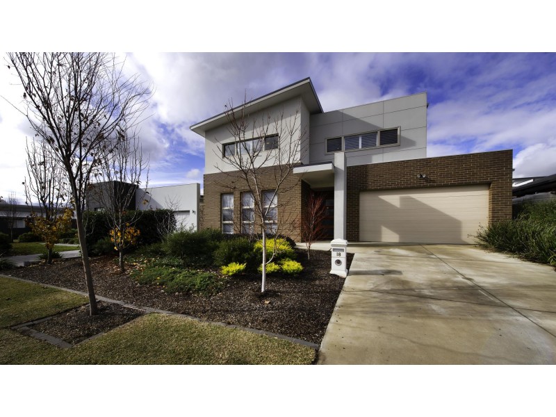 18 Turbayne Street, Forde ACT 2914