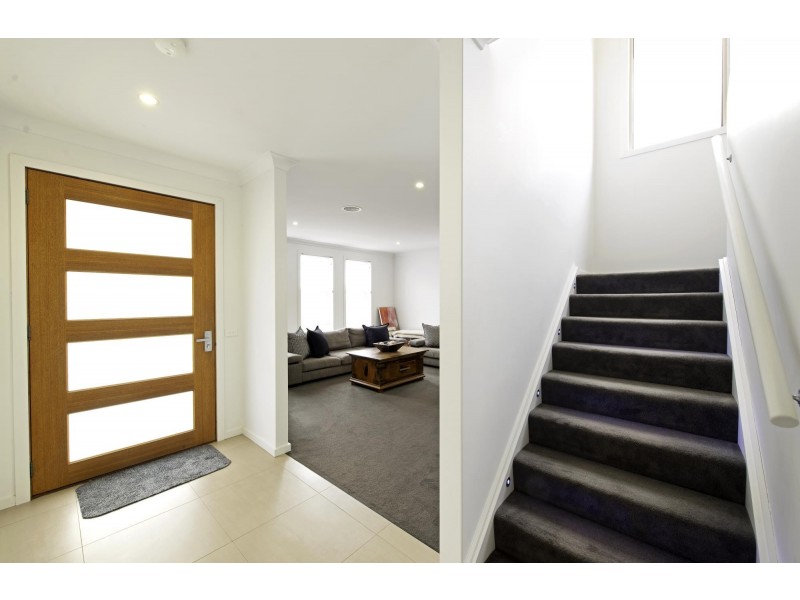 18 Turbayne Street, Forde ACT 2914
