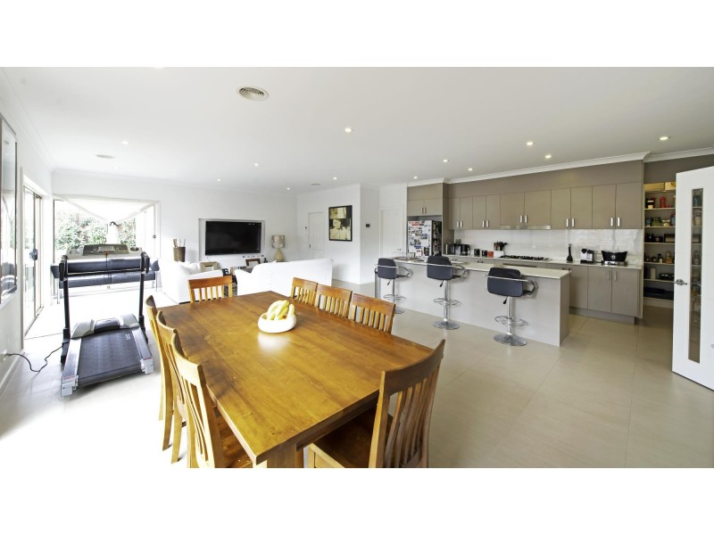 18 Turbayne Street, Forde ACT 2914