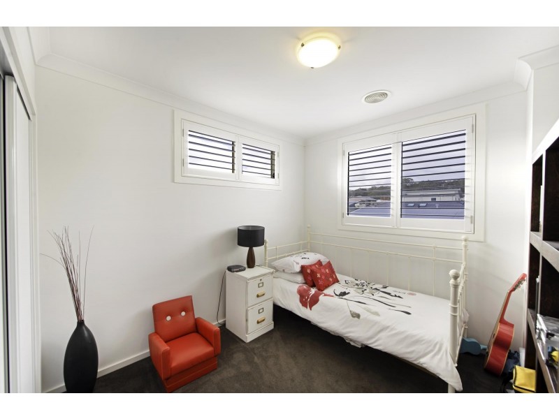 18 Turbayne Street, Forde ACT 2914