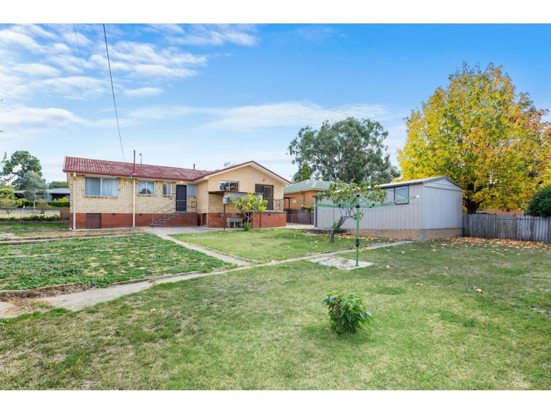 4 Elizabeth Crescent, Macquarie ACT 2614