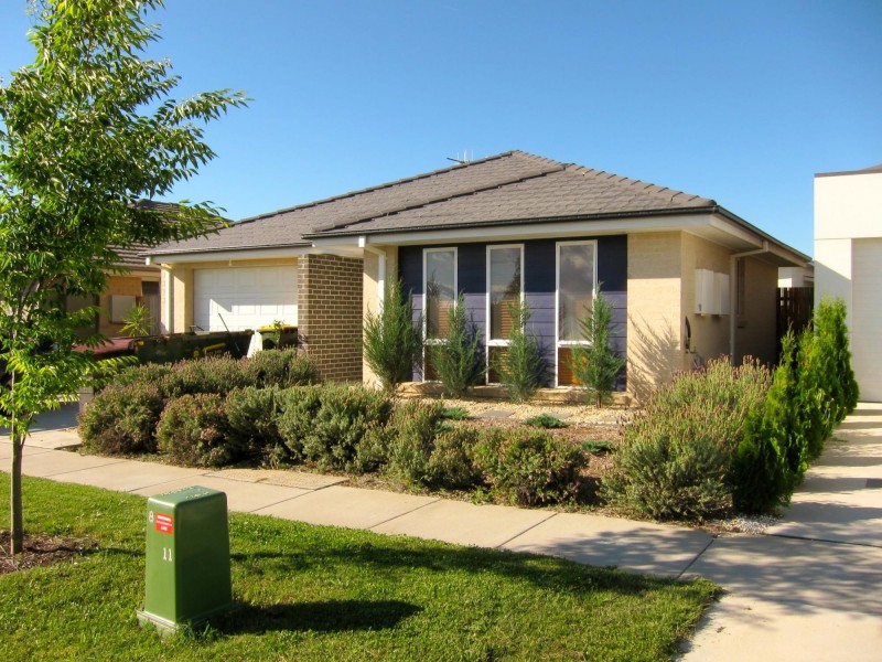 16 Helen Leonard Crescent, Forde ACT 2914