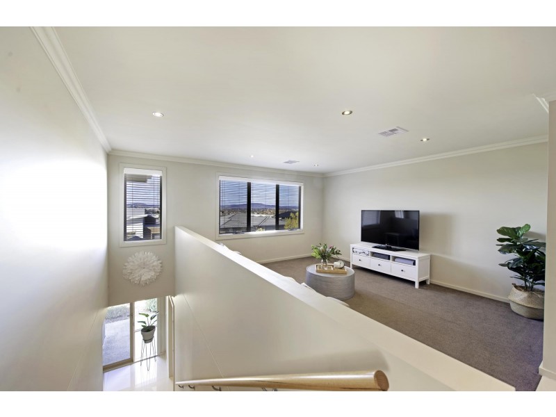 17 Beanland Street, Casey ACT 2913