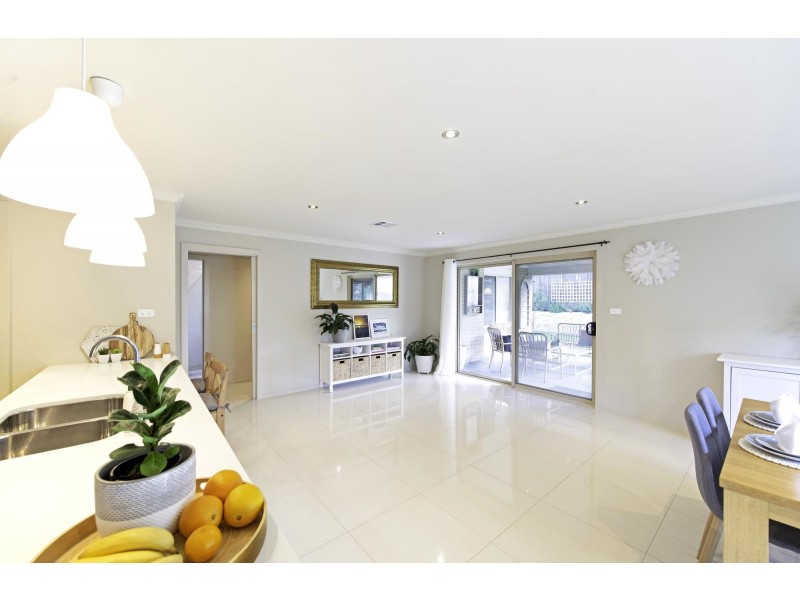 17 Beanland Street, Casey ACT 2913