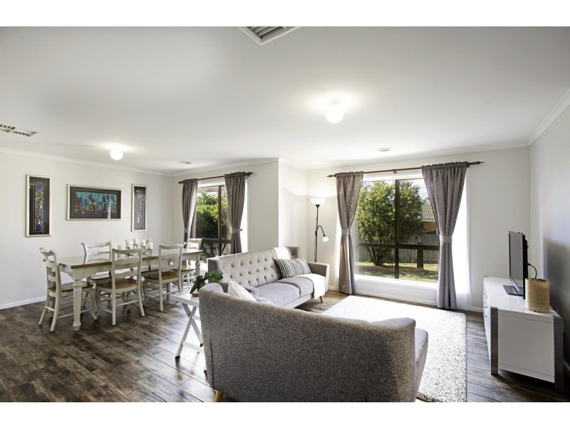 15 Roderick Street, Amaroo ACT 2914