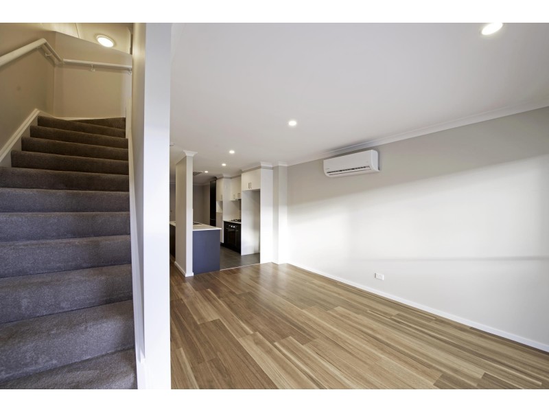 33/50 Henry Kendall Street, Franklin ACT 2913