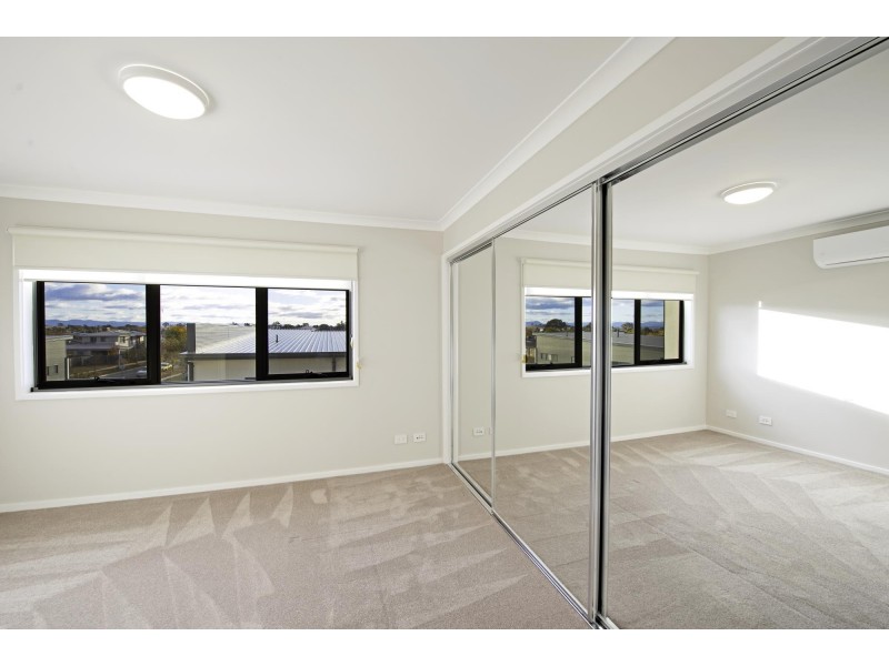 33/50 Henry Kendall Street, Franklin ACT 2913