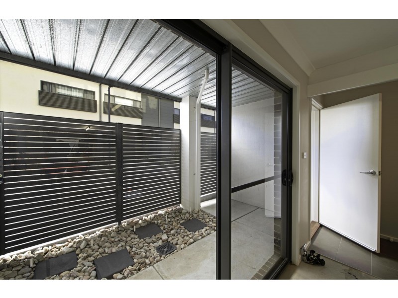 33/50 Henry Kendall Street, Franklin ACT 2913