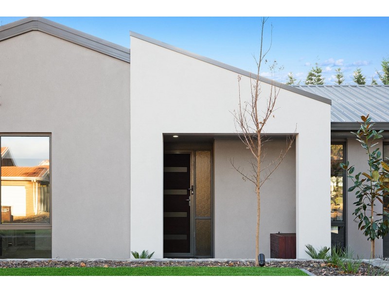 35 Macedon Crescent, Palmerston ACT 2913