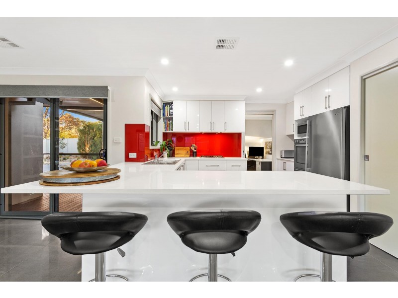 35 Macedon Crescent, Palmerston ACT 2913