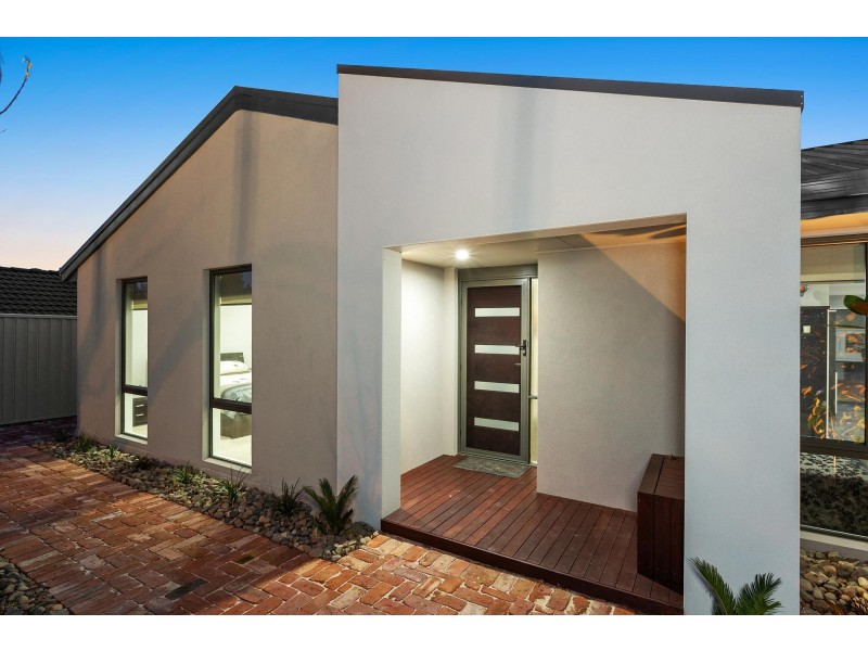 35 Macedon Crescent, Palmerston ACT 2913