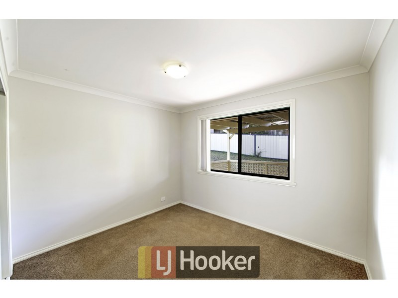 14 Leonard Close, Dunlop ACT 2615