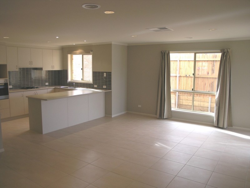 4 Sphinx Street, Harrison ACT 2914