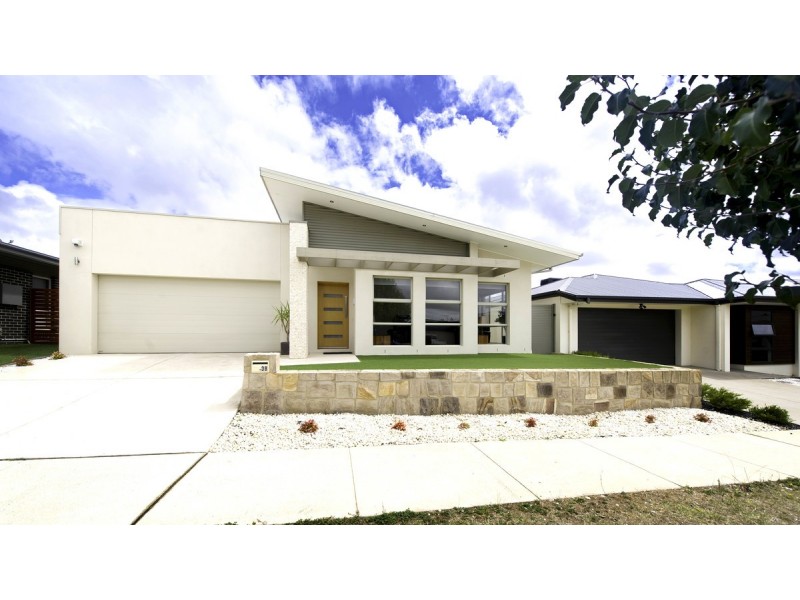 38 Zanci Street, Crace ACT 2911