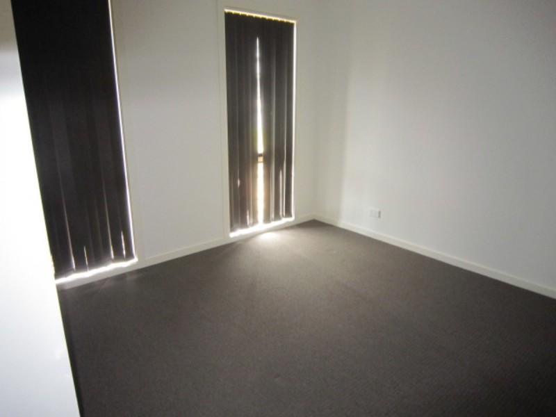 1/30 Salisbury Street, Casey ACT 2913