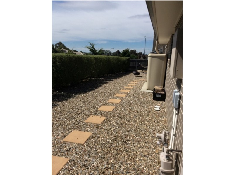 1/30 Salisbury Street, Casey ACT 2913