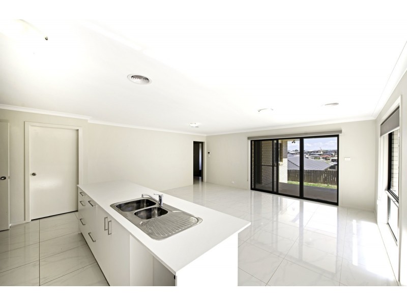 32 Murrjinelle Circuit, Bonner ACT 2914