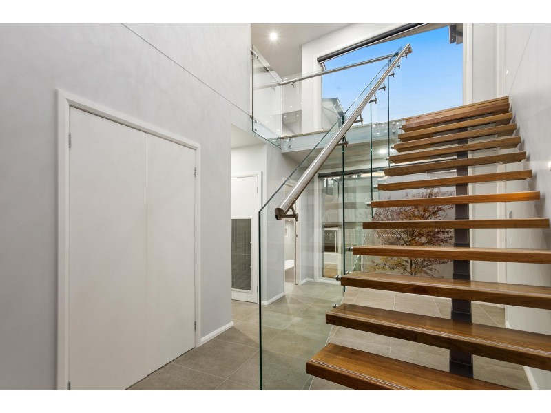 25 Hughes Crescent, Ngunnawal ACT 2913