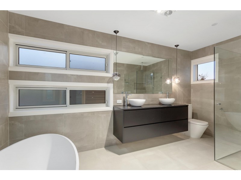 25 Hughes Crescent, Ngunnawal ACT 2913