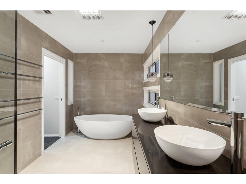 25 Hughes Crescent, Ngunnawal ACT 2913